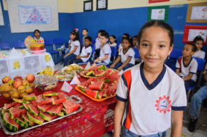 Galeria: E.E.E.F. Santo Afonso realiza promoção da alimentação saudável para estudantes
